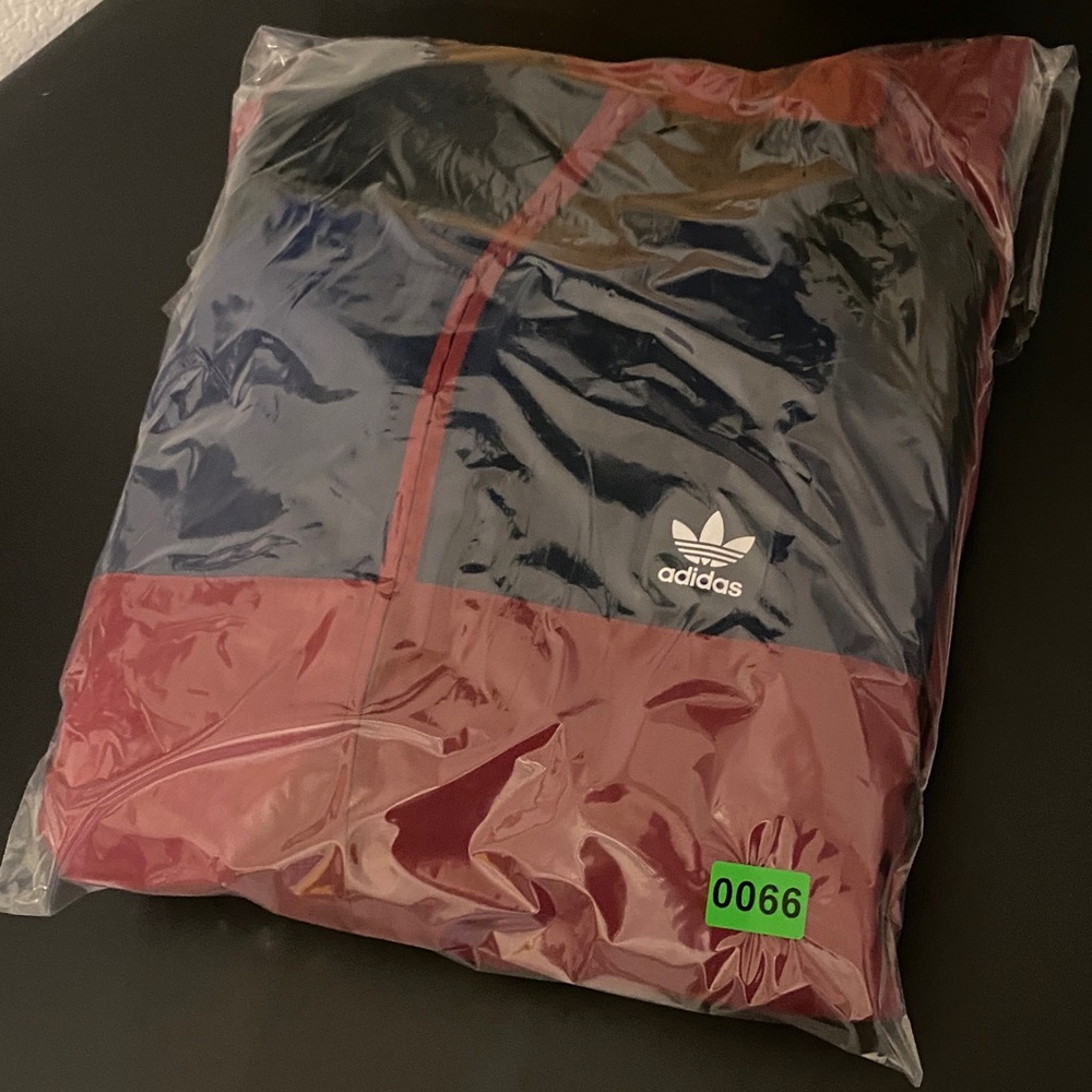 Adidas Insulated Puffy Jacket - Picture 8 of 8